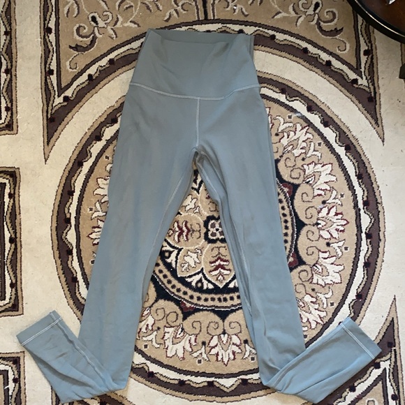 Lululemon Align High-Rise Pant 28" in Grey Sage size 2 - Picture 3 of 4